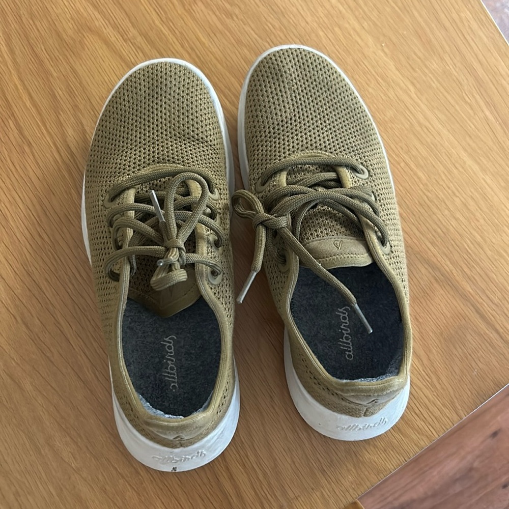 Allbirds olive green